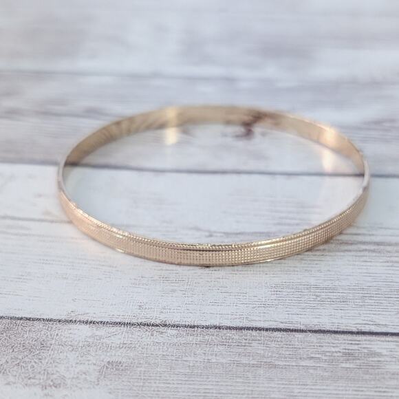 Vintage Bracelet 8.25" Gold Tone with Pattern - Condition Issues - Picture 6 of 7